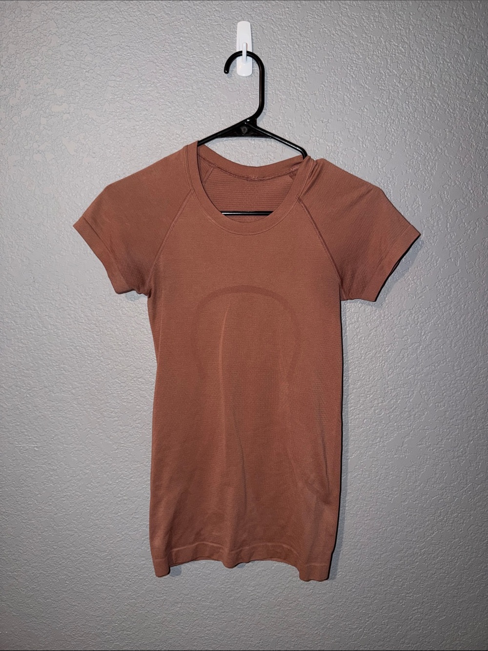 Lululemon Swiftly Tech Short-Sleeve Size 2